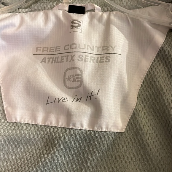 Women's Free Country Athletx Series jacket with hood - Picture 13 of 14